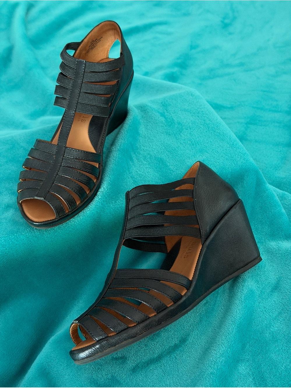 Gentle Souls Elegant Black Strappy Wedge Sandals 6.5m